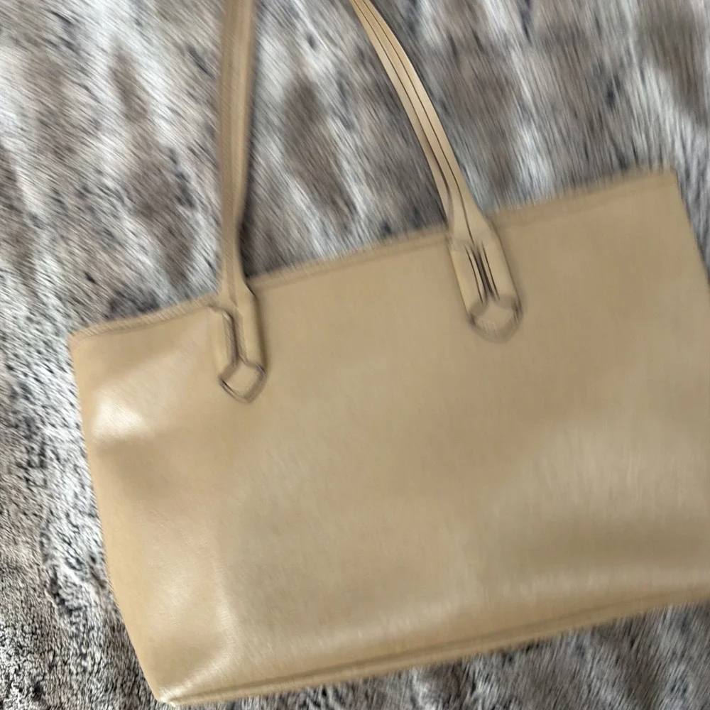 Lauren Ralph Lauren beautiful bag